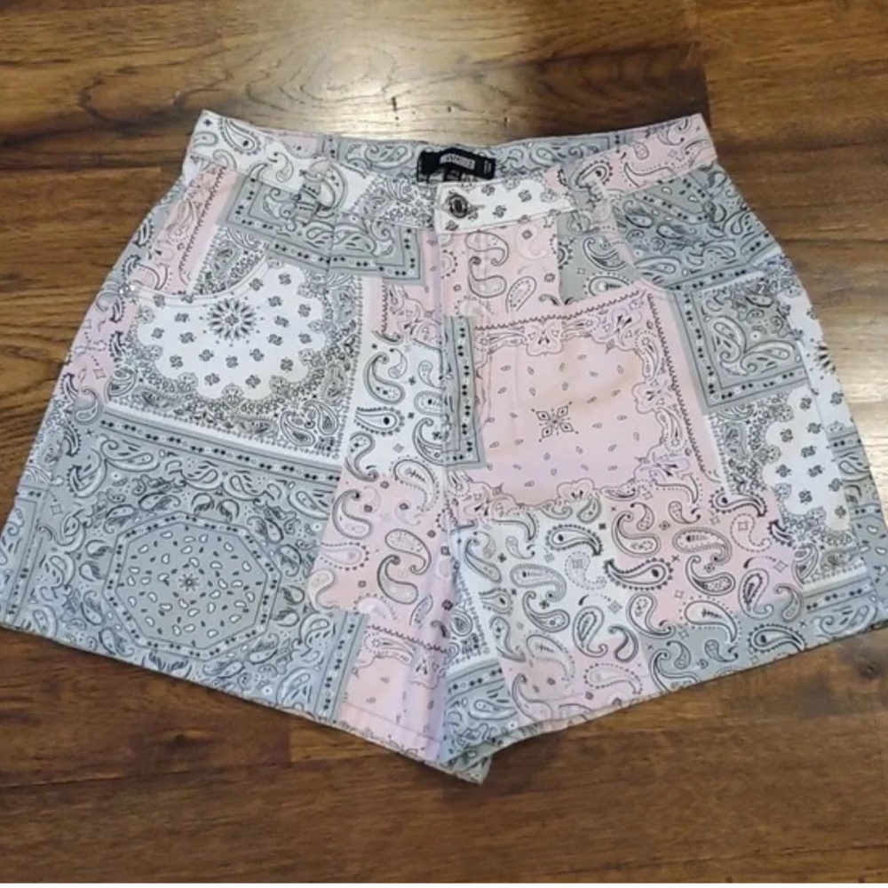 Misguided Pink & Grey Bandana Print Short Sz.US12